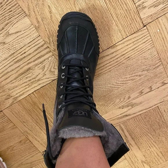 UGG boots - Picture 7 of 16